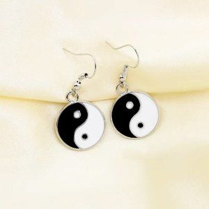 Yin Yang Tai Chi Symbol Metal Black White Drop Earrings NEW